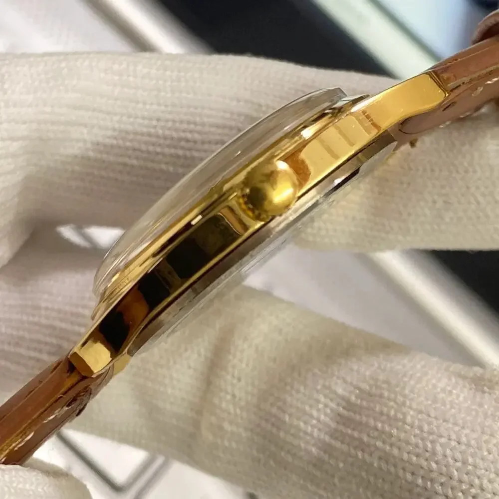 Vintage 1981 Roamer Manual Mens Gold Watch W/Leather Strap & Green accents